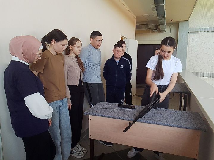 Олы Шыңар урта мәктәбе укучылары өч көнлек хәрби җыеннарда булдылар