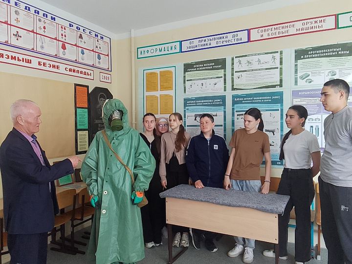 Олы Шыңар урта мәктәбе укучылары өч көнлек хәрби җыеннарда булдылар
