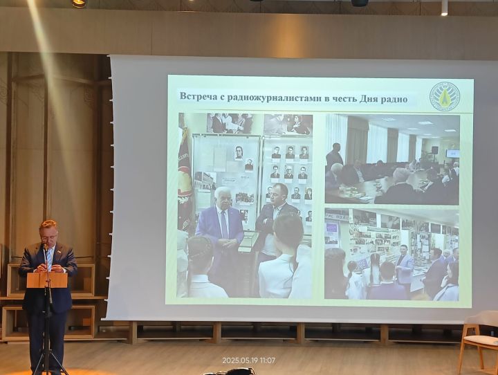 Сабалылар  Казанда узган Матбугат бәйрәмендә  килгән халыкны коймак белән сыйладылар