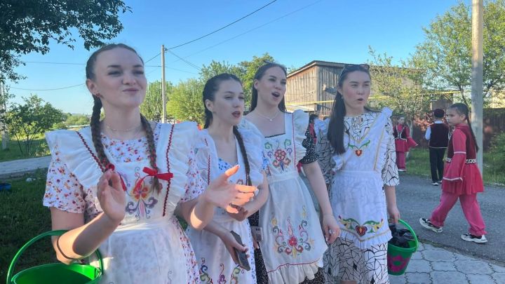 Гимназиясе коллективы Сабада бирнә җыйды