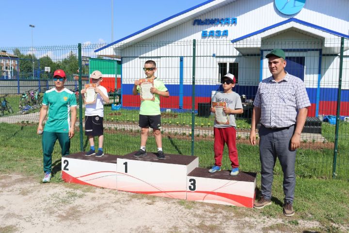Шәмәрдәндә балаларны Халыкара яклау көне уңаеннан велоузыш узды