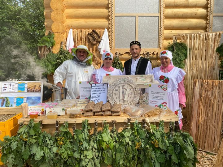 Райондашларыбыз Казан Сабантуен гөрләтә
