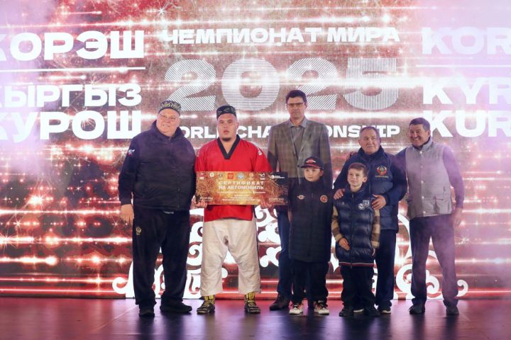 Миңгәр үзенә олимпия  чемпионнарын  җыйды