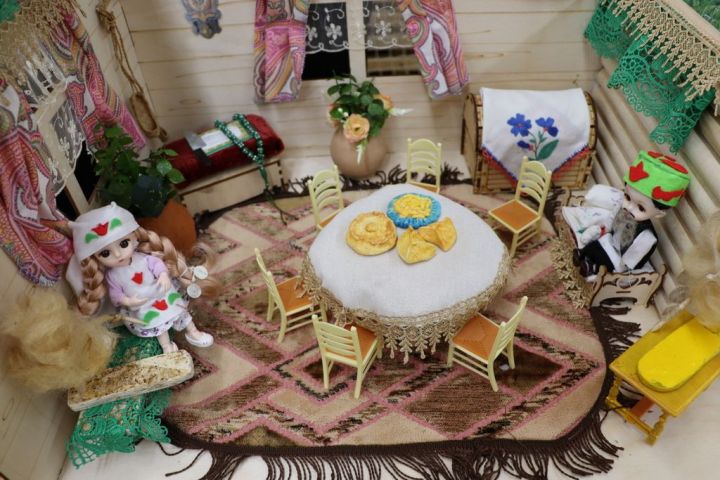 Сабада туган телләрне саклау һәм үстерү турында  сөйләштеләр