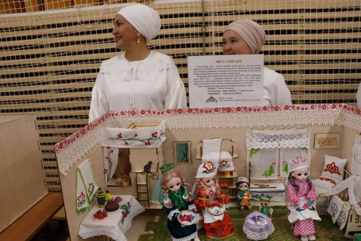 Сабада туган телләрне саклау һәм үстерү турында  сөйләштеләр