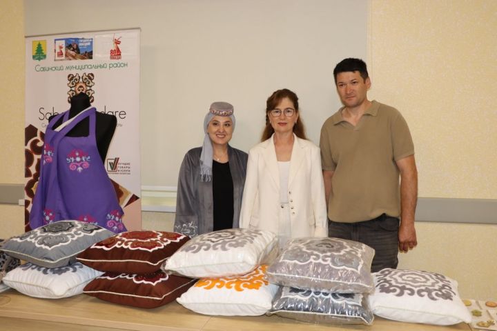 Сабада туган телләрне саклау һәм үстерү турында  сөйләштеләр