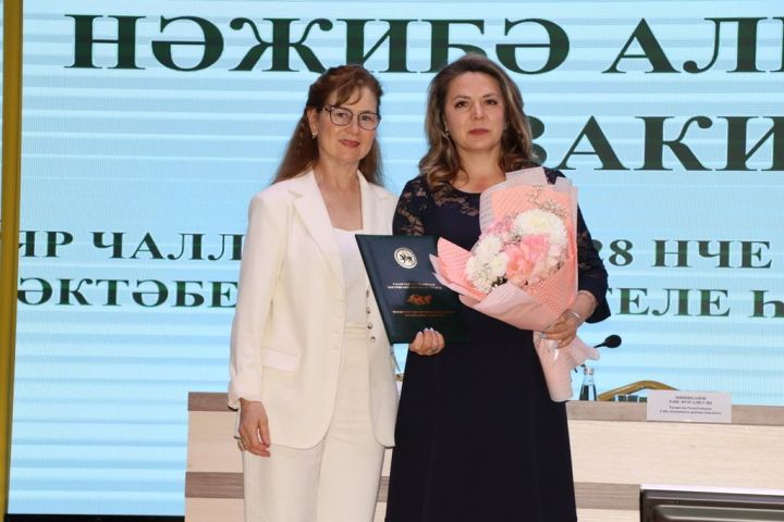 Сабада туган телләрне саклау һәм үстерү турында  сөйләштеләр