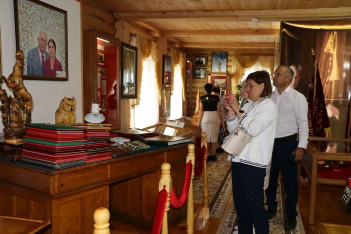 Сабада туган телләрне саклау һәм үстерү турында  сөйләштеләр