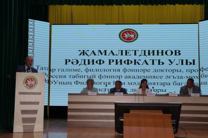 Сабада туган телләрне саклау һәм үстерү турында  сөйләштеләр