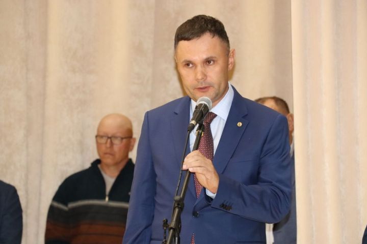 Аграр көллияттә  чыгарылыш: студентлар диплом  алды