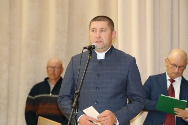 Аграр көллияттә  чыгарылыш: студентлар диплом  алды