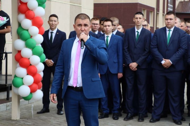 Аграр көллияттә  чыгарылыш: студентлар диплом  алды