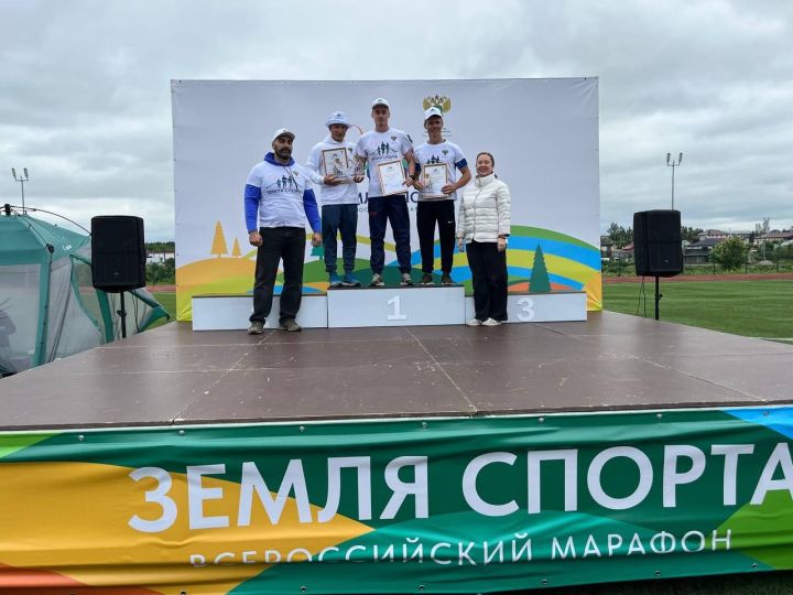 Сабада «Спорт җире - 2025» Бөтенроссия спорт һәм сәламәт яшәү рәвеше марафоны ярышка 300дән артык һәвәскәр спортчыны җыйды