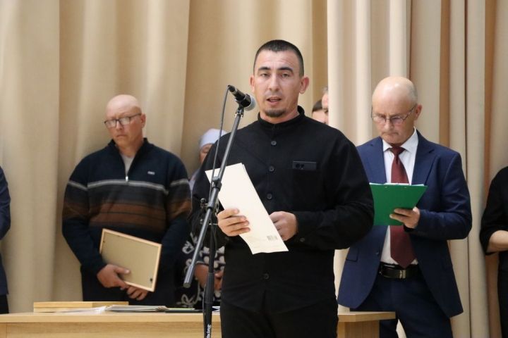 Аграр көллияттә  чыгарылыш: студентлар диплом  алды
