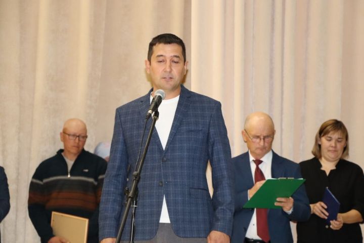 Аграр көллияттә  чыгарылыш: студентлар диплом  алды