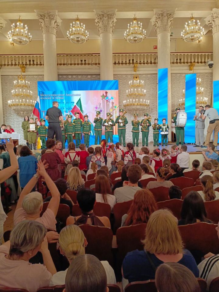 Шәмәрдәннең тынлы уен кораллары ансамбле  Мәскәүнең колонналар залында чыгыш ясап кайтты