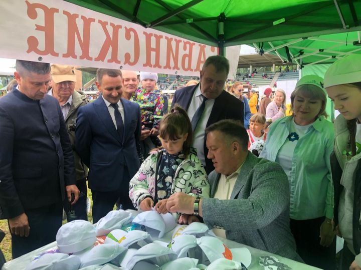 Безнекеләр Ижау сабантуенда