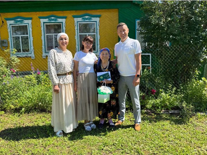 Лесхозда яшәүче Мария Шорникованы 95 яшьлек юбилее белән котладылар