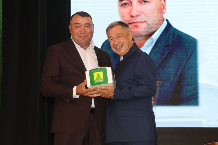 Мәгариф хезмәткәрләренең август  киңәшмәсе