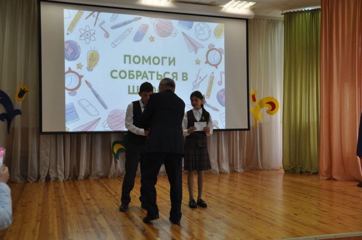 Сабада «Мәктәпкә җыенырга булыш!» акциясе узды