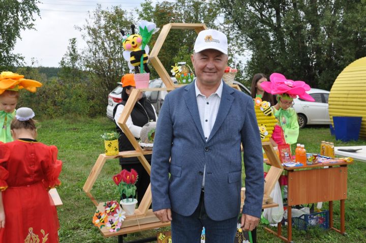 “Балның файдасын аңлап бетерсәләр, конфет янына якын бармаслар иде”