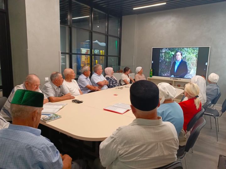 Саба туган якны өйрәнү клубы берләшмәсенә йөрүчеләр ишан хәзрәтне искә алдылар