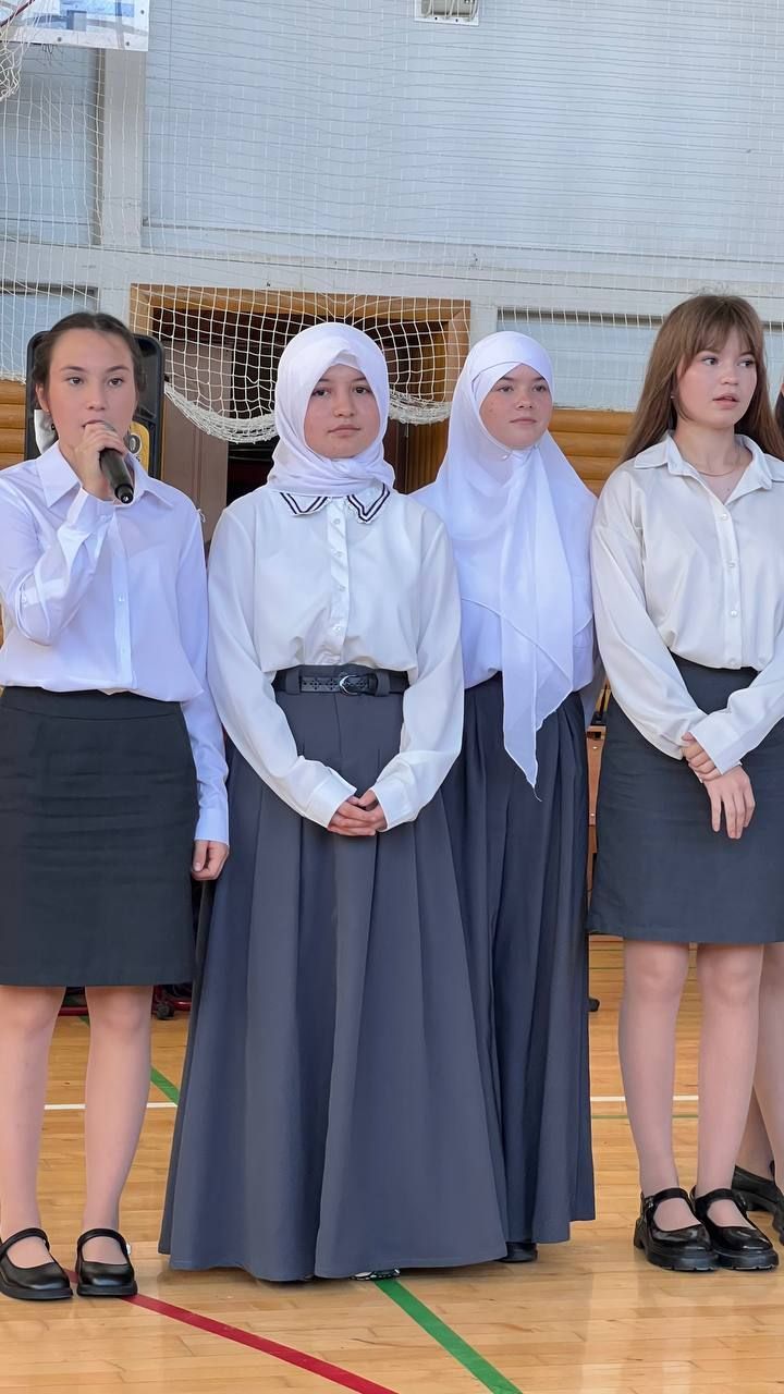 Килдебәк урта мәктәбендә Белем бәйрәме узды