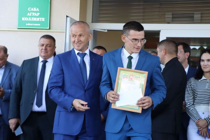 Аграр көллияттә Белем бәйрәме тантанасы