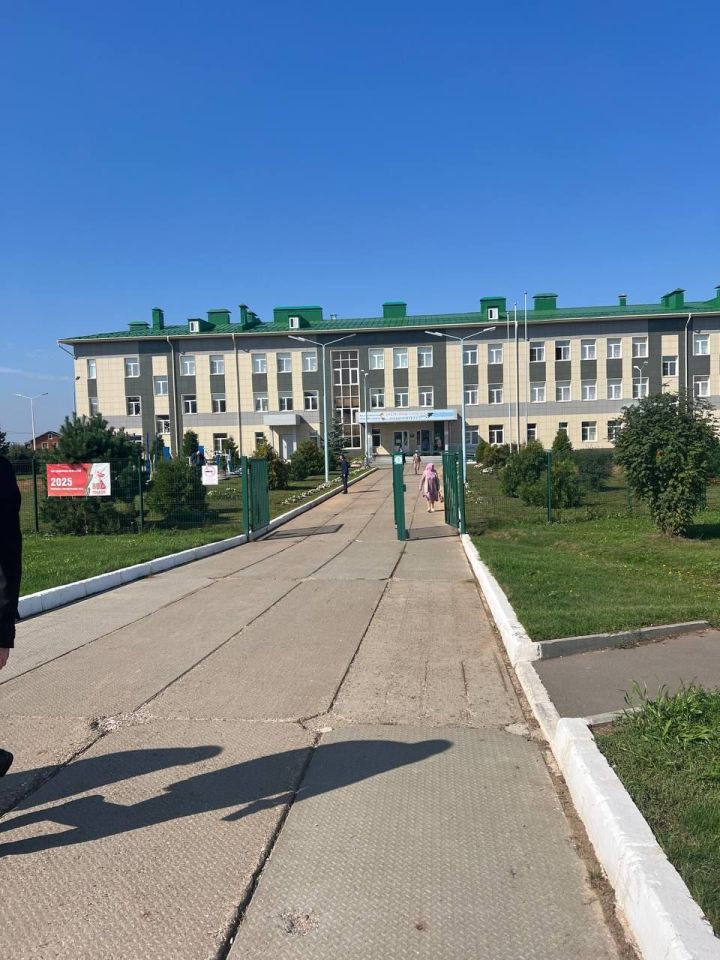Килдебәк урта мәктәбендә Белем бәйрәме узды