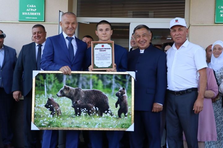 Аграр көллияттә Белем бәйрәме тантанасы