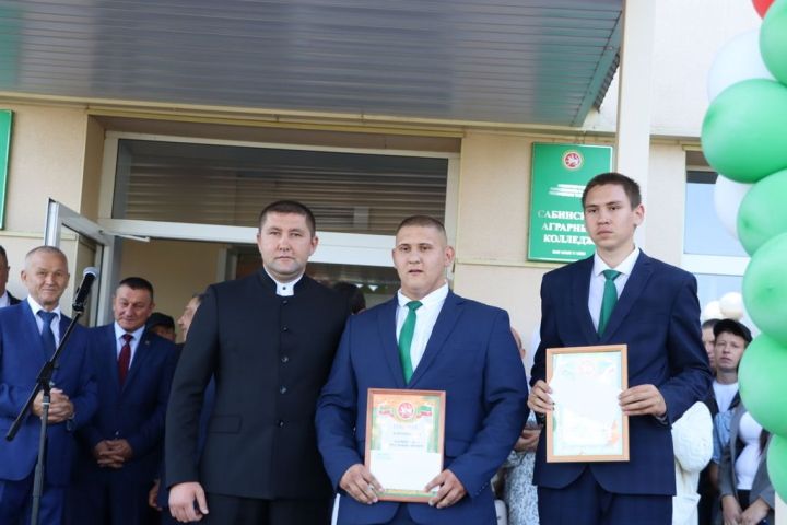 Аграр көллияттә Белем бәйрәме тантанасы