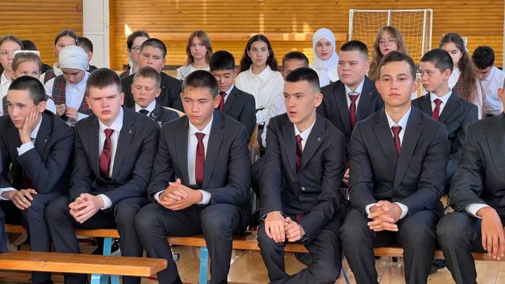 Килдебәк урта мәктәбендә Белем бәйрәме узды