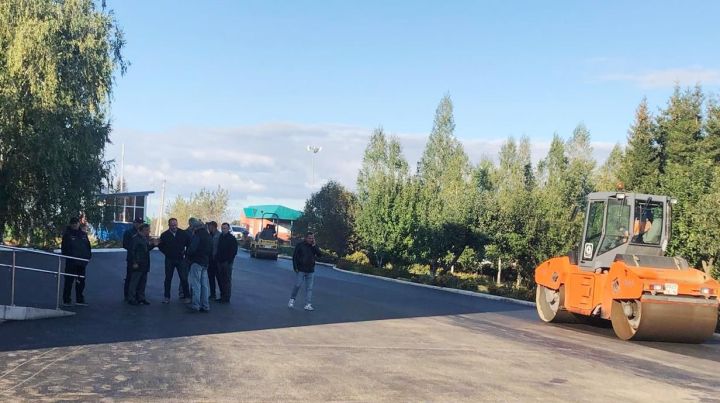 Район үзәк хастаханәсе каршында заманча кан тамырлары үзәге төзелеп килә