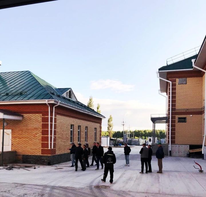 Район үзәк хастаханәсе каршында заманча кан тамырлары үзәге төзелеп килә