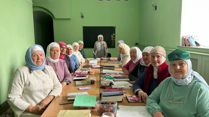 Саба мәчетендә дини белем алучылар Мәүлид бәйрәме оештырдылар
