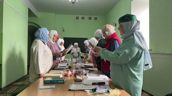 Саба мәчетендә дини белем алучылар Мәүлид бәйрәме оештырдылар