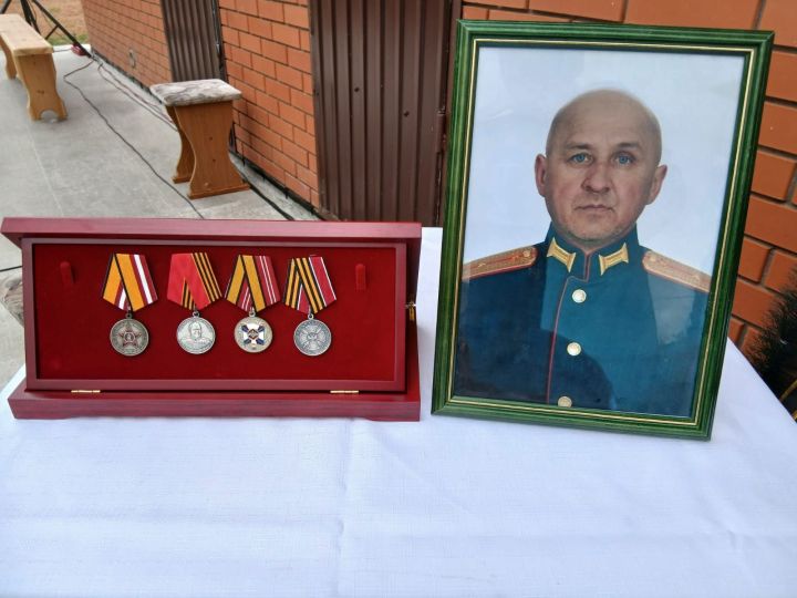 Бүген  райондашыбыз, махсус хәрби операциядә һәлак булган  Линар  Моталлаповны  соңгы юлга озаттылар
