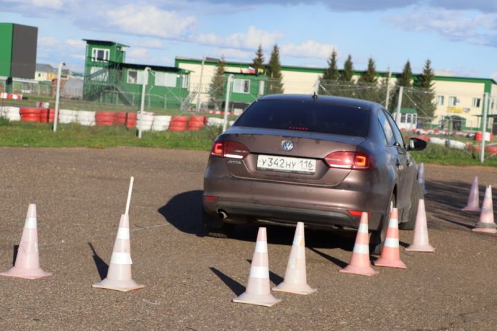 2025 ел «Автобабае» Иләбәр  авылыннан. Кем  ул?