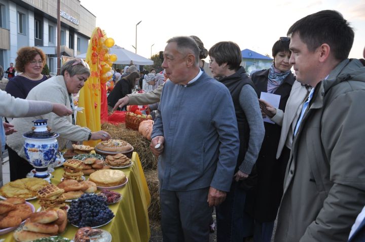 Кабак тудырган тамаша