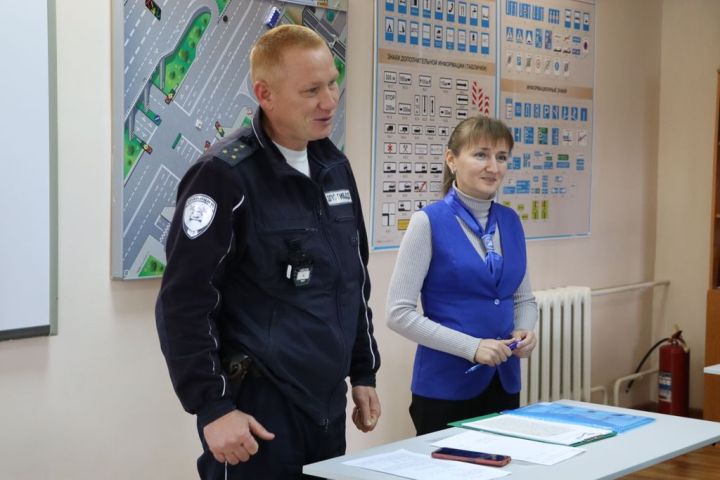 2025 ел «Автобабае» Иләбәр  авылыннан. Кем  ул?