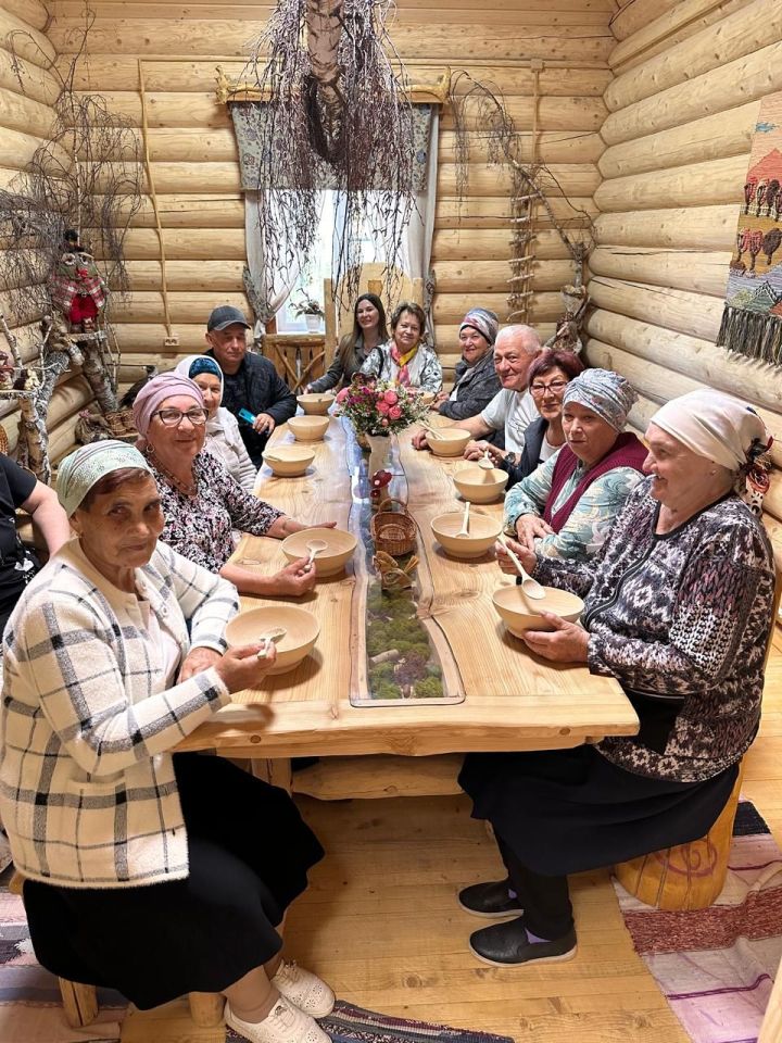 Социаль хезмәт алучылар Лесхоз бистәсендә сәяхәттә булдылар