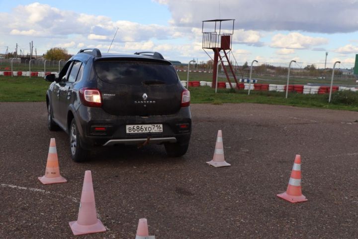 2025 ел «Автобабае» Иләбәр  авылыннан. Кем  ул?