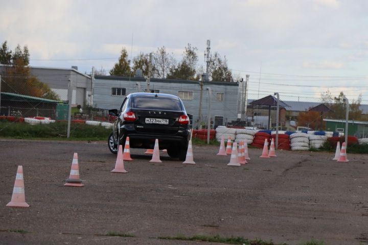 2025 ел «Автобабае» Иләбәр  авылыннан. Кем  ул?