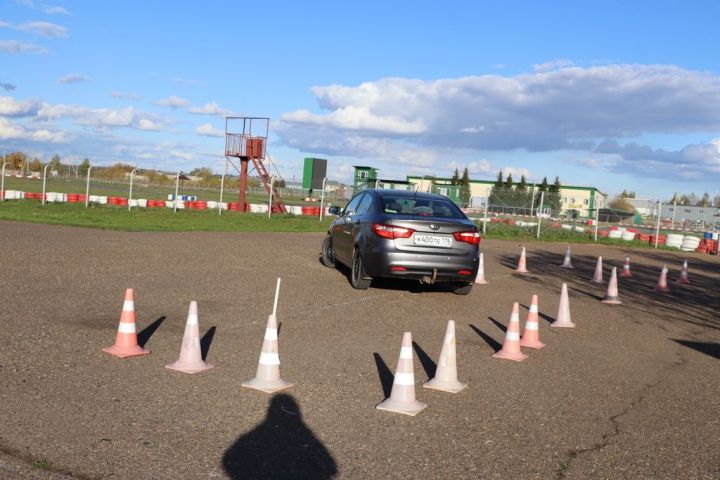 2025 ел «Автобабае» Иләбәр  авылыннан. Кем  ул?