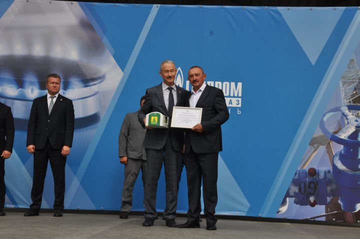 Өйләрне генә түгел, күңелләрне дә җылытучылар