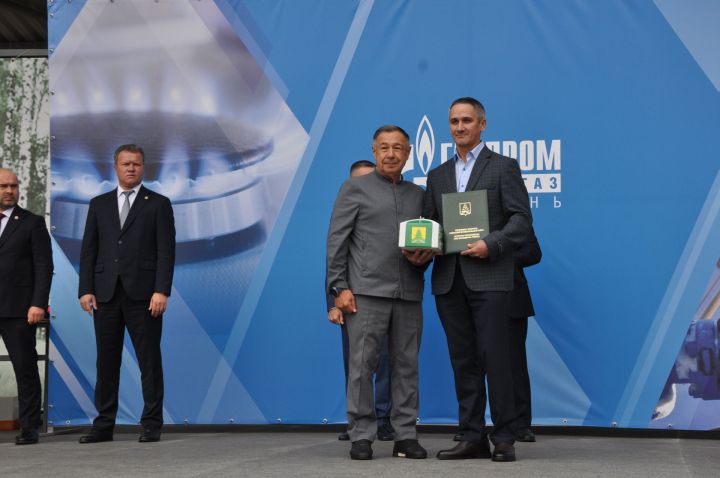 Өйләрне генә түгел, күңелләрне дә җылытучылар