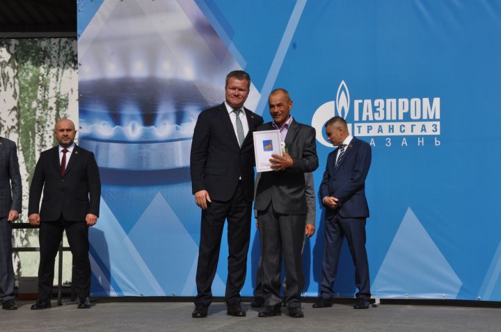 Өйләрне генә түгел, күңелләрне дә җылытучылар