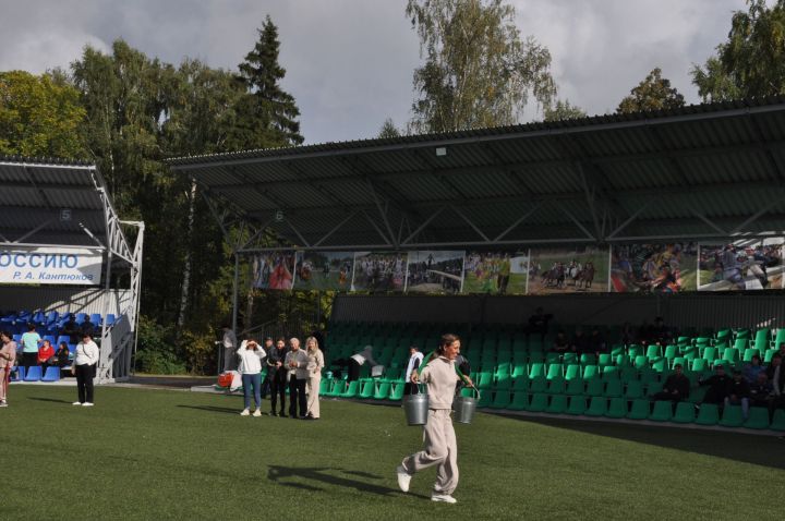 Өйләрне генә түгел, күңелләрне дә җылытучылар