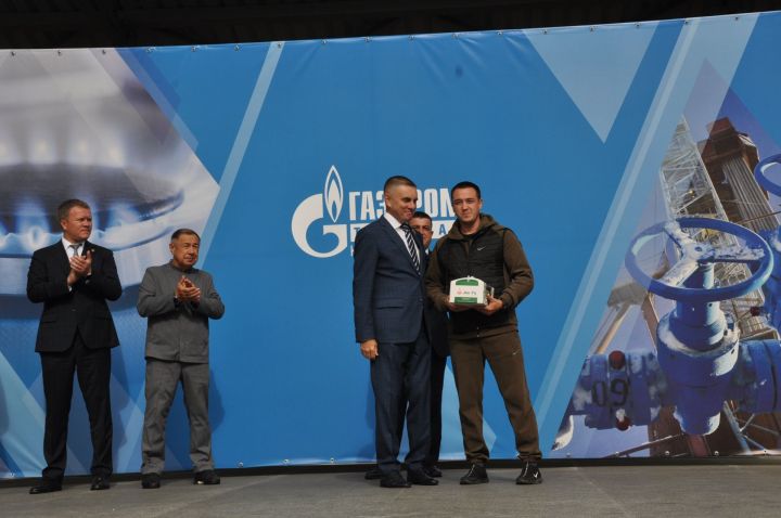 Өйләрне генә түгел, күңелләрне дә җылытучылар