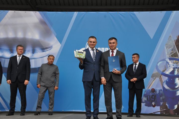 Өйләрне генә түгел, күңелләрне дә җылытучылар